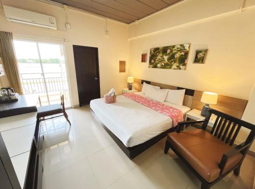 AA Resort Hotel นนทบุรี in Ban Pratu Nam Phra Udom