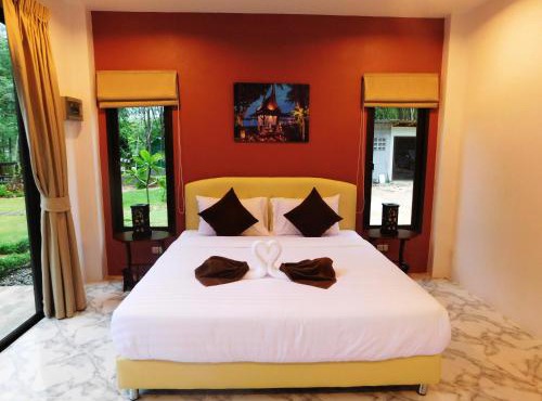 Phuket Sirinapha Resort in Nai Yang Beach