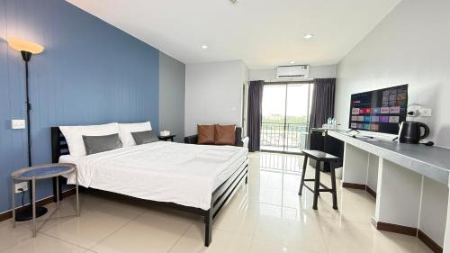 Baan Paknam Budget Hotel in Bangkok