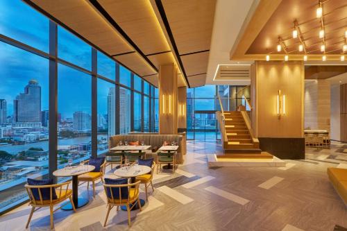 Hilton Garden Inn Bangkok Riverside in Bangkok