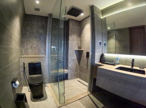 Grand La Vogue Hotel and Casino in Sihanoukville