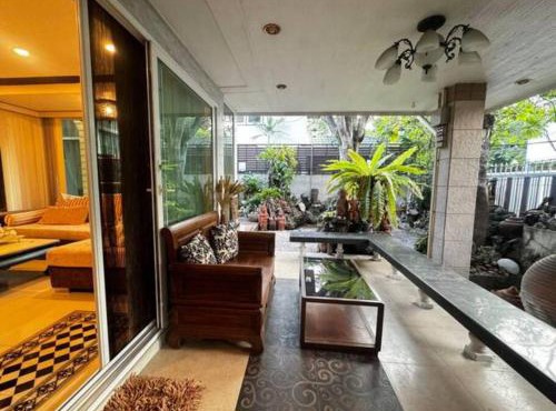 曼谷独栋Lat Phrao精品别墅 in Bangkok