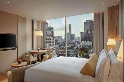 Waldorf Astoria Bangkok in Bangkok