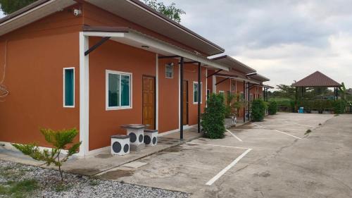 เรือนจำปา (Rueanjumpa resort) in Ban Na Kai