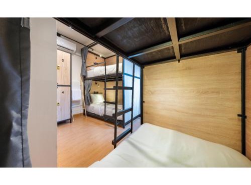 Siam Subway Hostel and Café in Bangkok