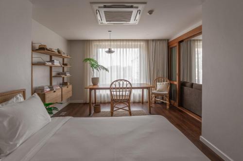 The Earth Hotel in Chiang Mai