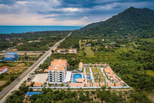 Vakara Hotel Kep in Kep