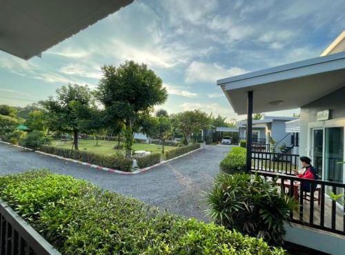 Baan Ruay Suk Resort, Lopburi in Lop Buri