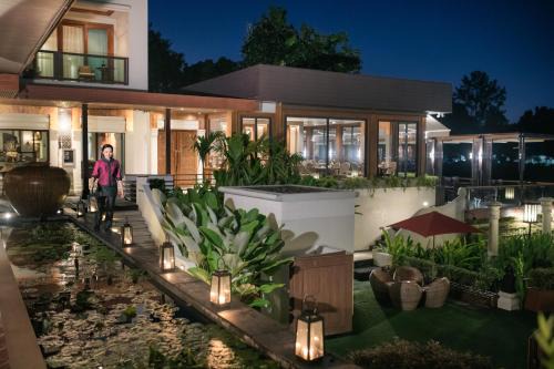 RatiLanna Riverside Spa Resort in Chiang Mai