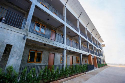 Ton Fang Hotel in Fang