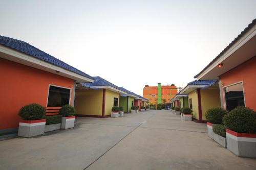 Windsor Resort in Lop Buri